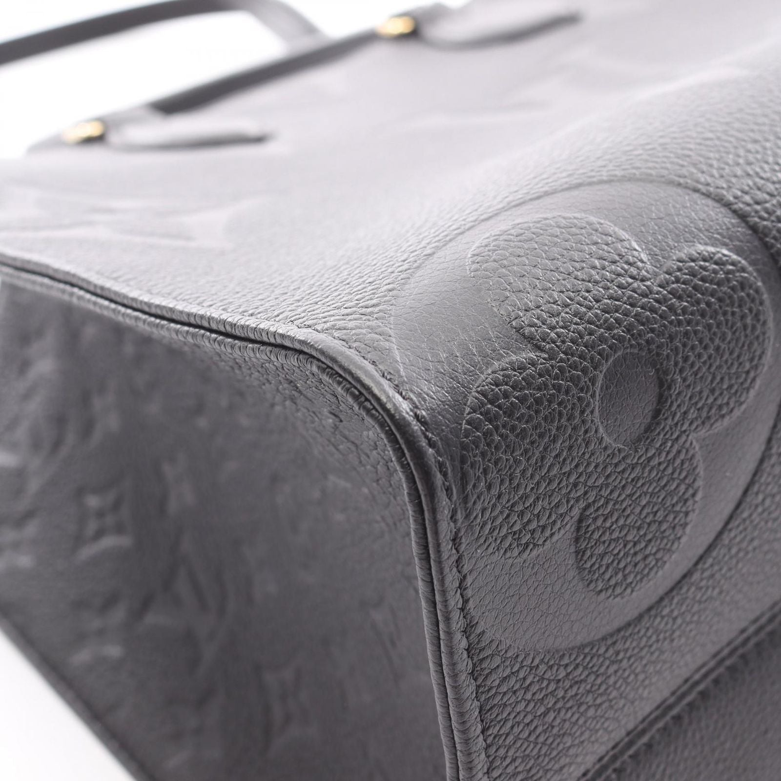 Louis Vuitton Tote On The Go MM 2-Way Noir Leather — view 5