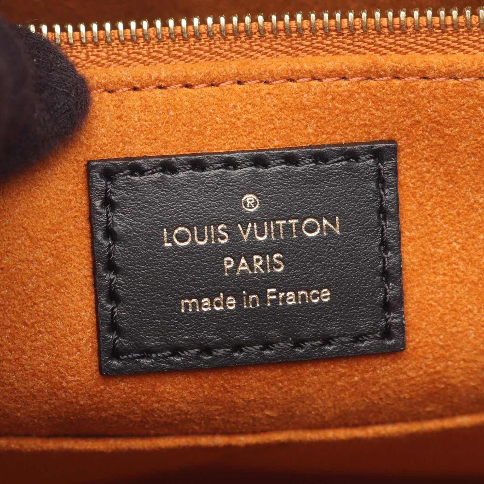 Louis Vuitton Tote On The Go MM 2-Way Noir Leather — view 4