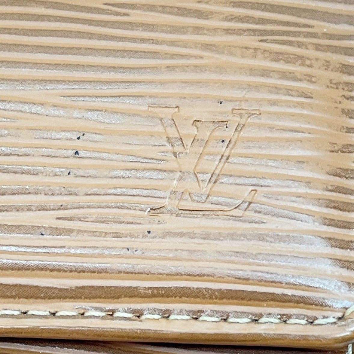 Louis Vuitton 6 Key Case Brown Key Holder — view 5