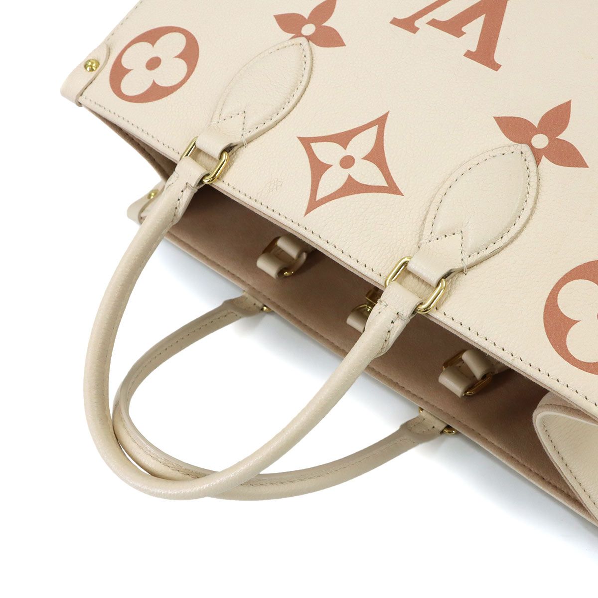 Louis Vuitton Bicolor Monogram Empreinte On The Go MM 2-Way Tote Cles MM — view 6
