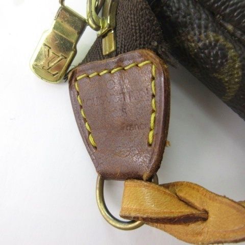 Louis Vuitton Monogram Pochette Pouch Handbag Brown — view 5