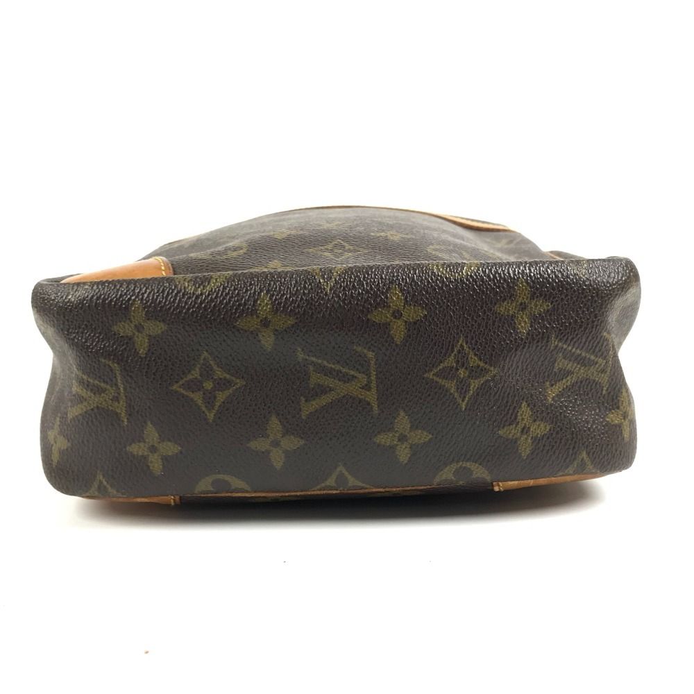 Louis Vuitton Shoulder Bag Danube MM Monogram Canvas Brown — view 6