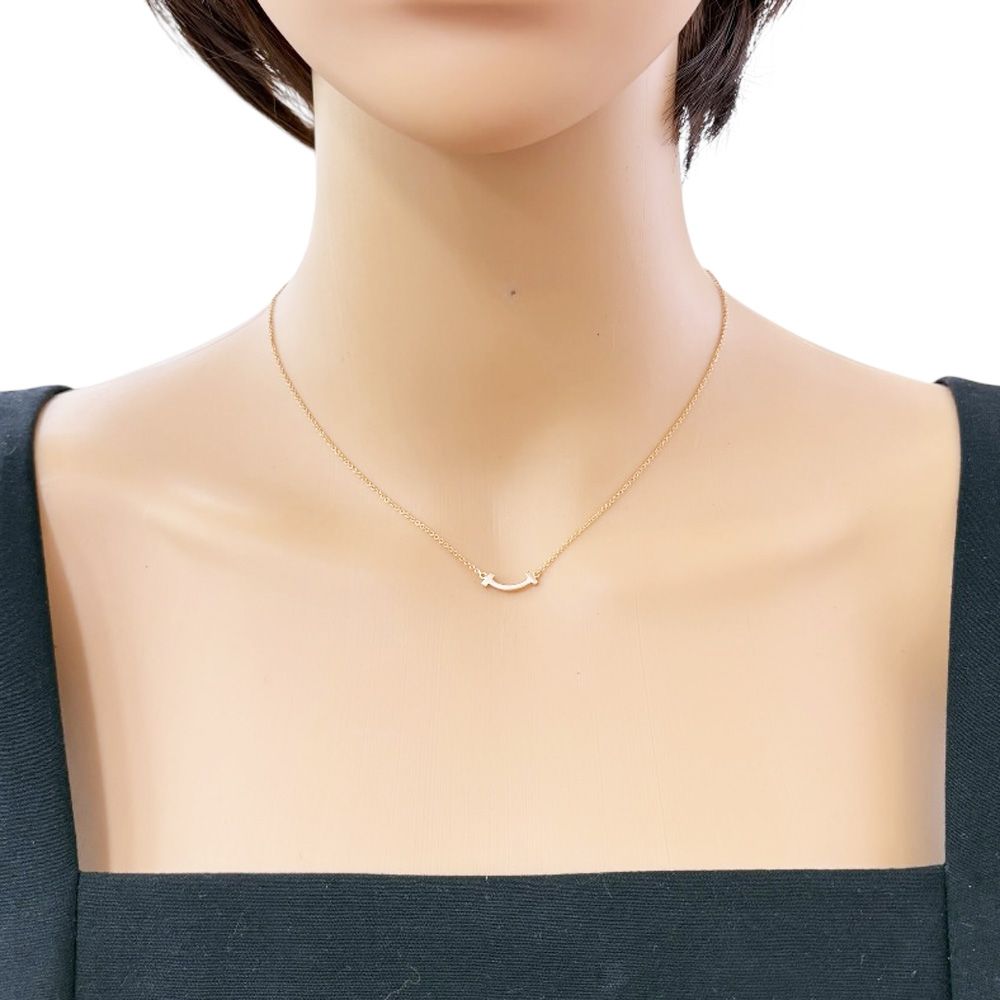 Tiffany & Co T Smile Necklace 18k Gold — view 2