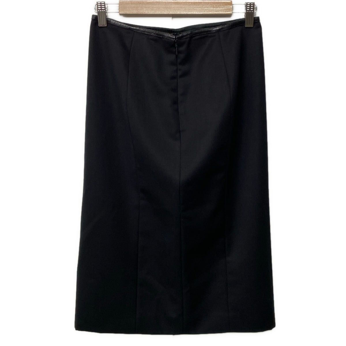 Gucci Skirt 40 M Black Knee Length — view 2