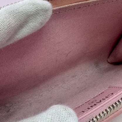 Chanel Fragment Case Quilted Leather Card Pink — view 6