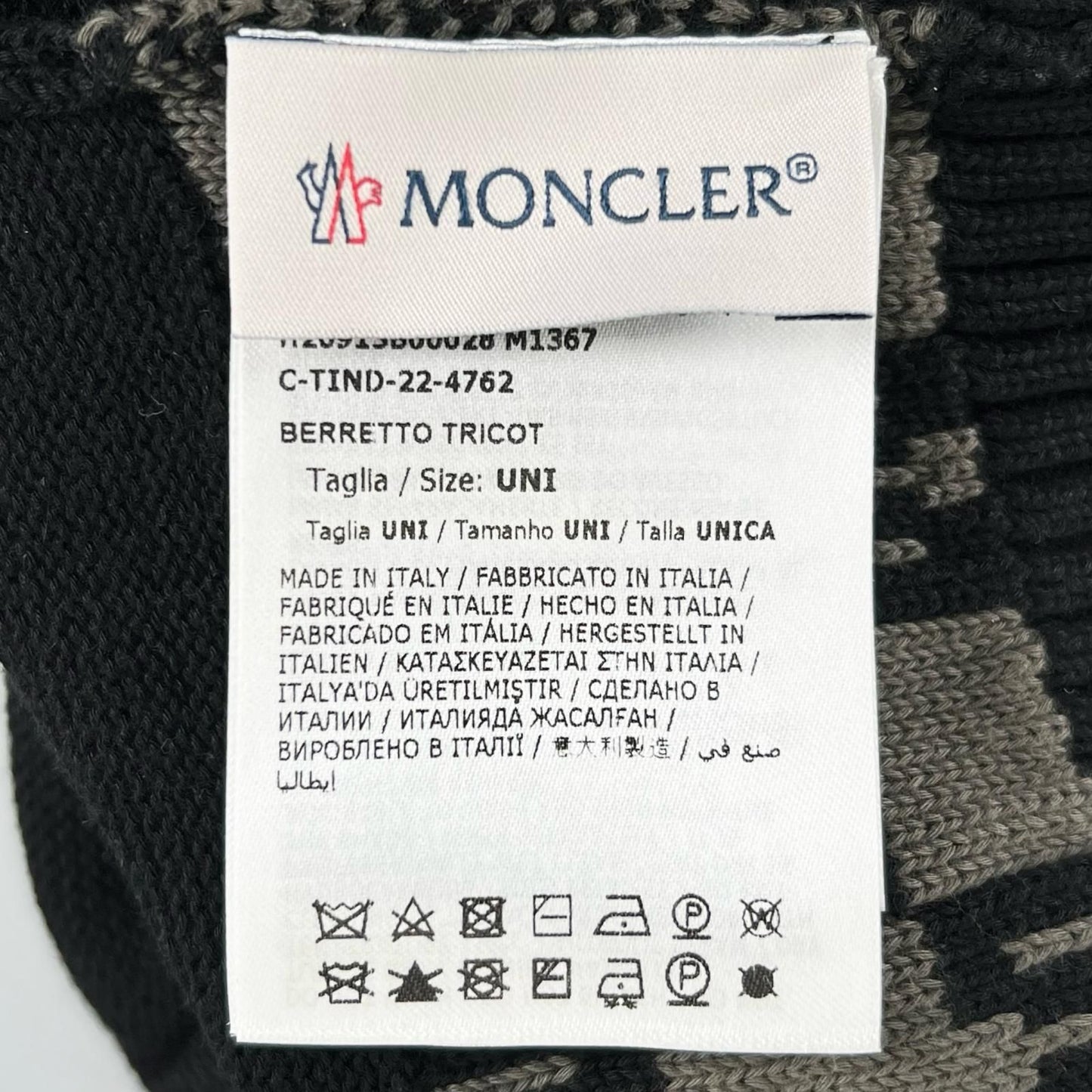 Moncler Berretto Cotton Logo Patch Knit Cap Black Uni Hat — view 9
