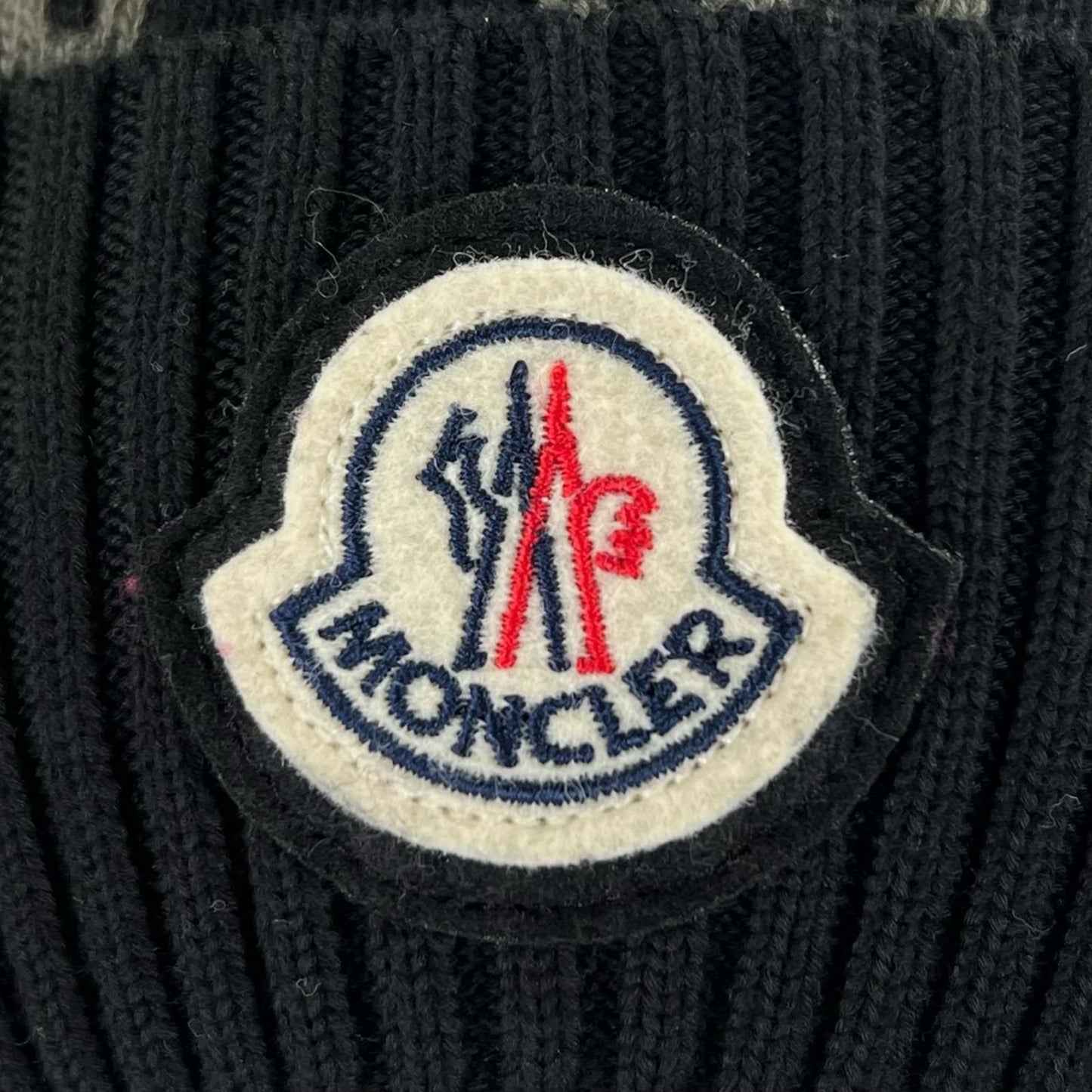 Moncler Berretto Cotton Logo Patch Knit Cap Black Uni Hat — view 8