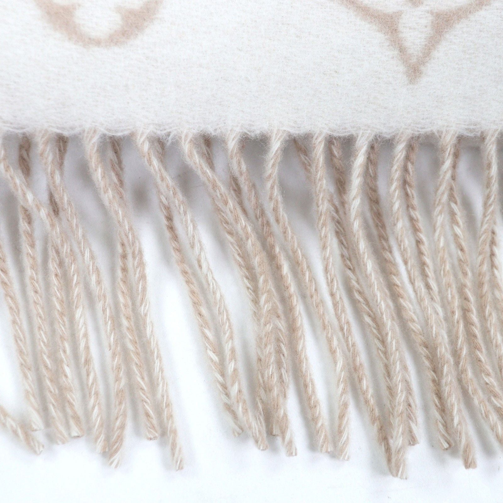 Louis Vuitton Scarf Reykjavik Cloud Cashmere 100% Beige — view 6