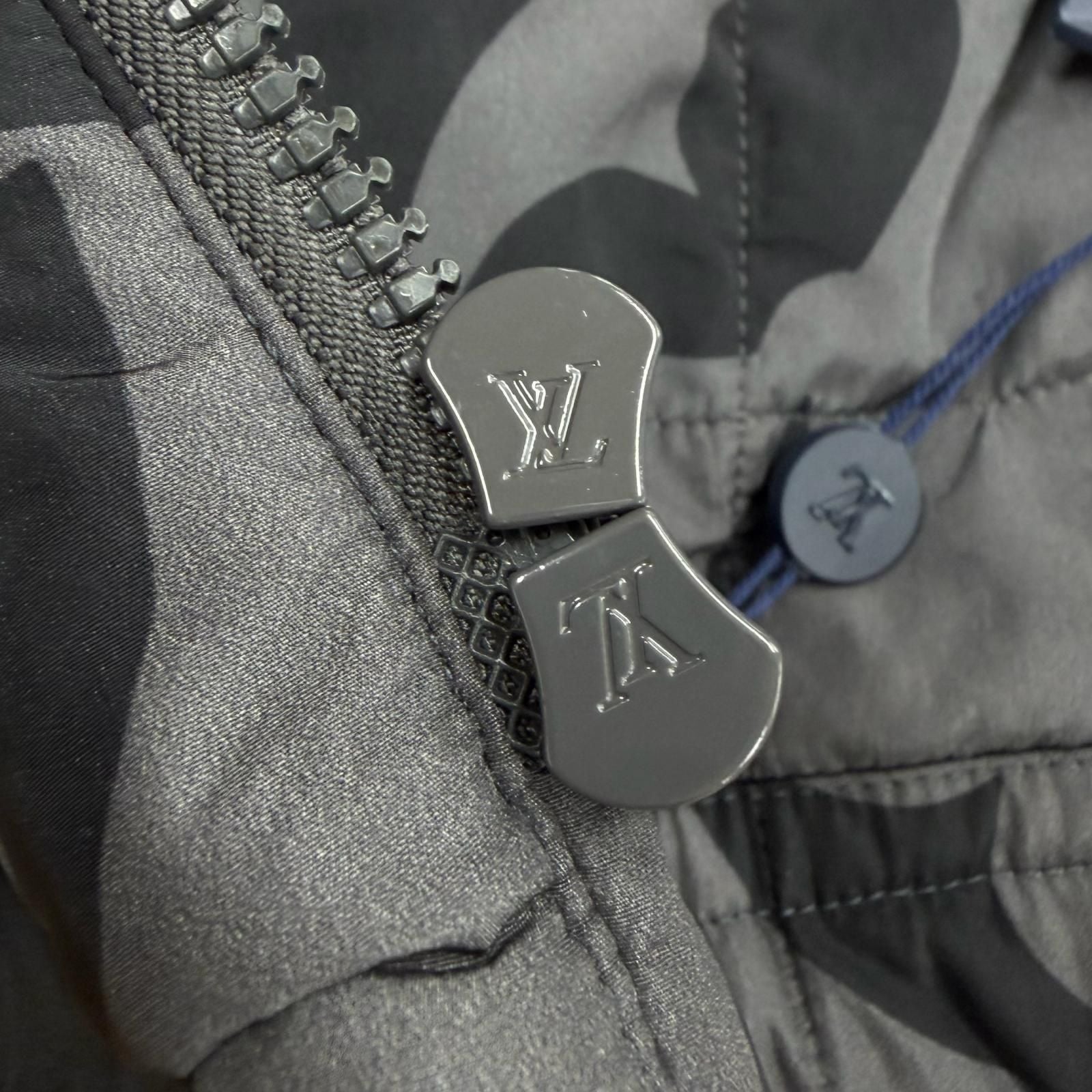 Louis Vuitton Monogram Flower Quilted Double Zip Up Jacket Gray Black 50 — view 8
