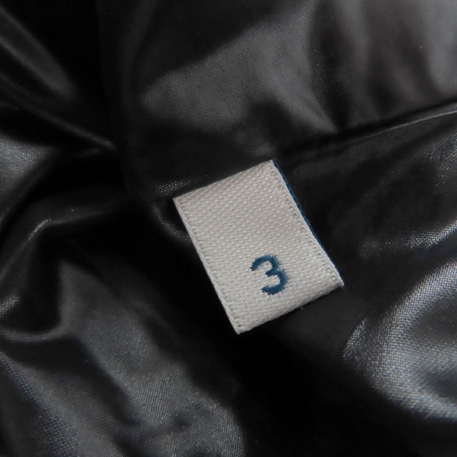 Moncler Sangatte Logo Patch Zip Up Jacket Black 3 — view 9