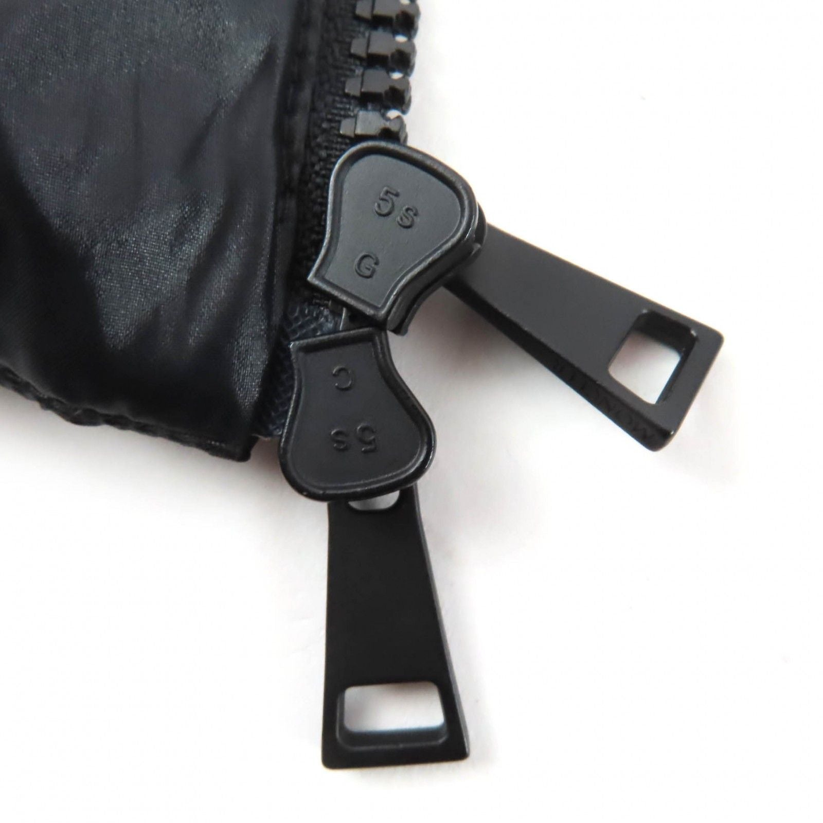 Moncler Sangatte Logo Patch Zip Up Jacket Black 3 — view 7
