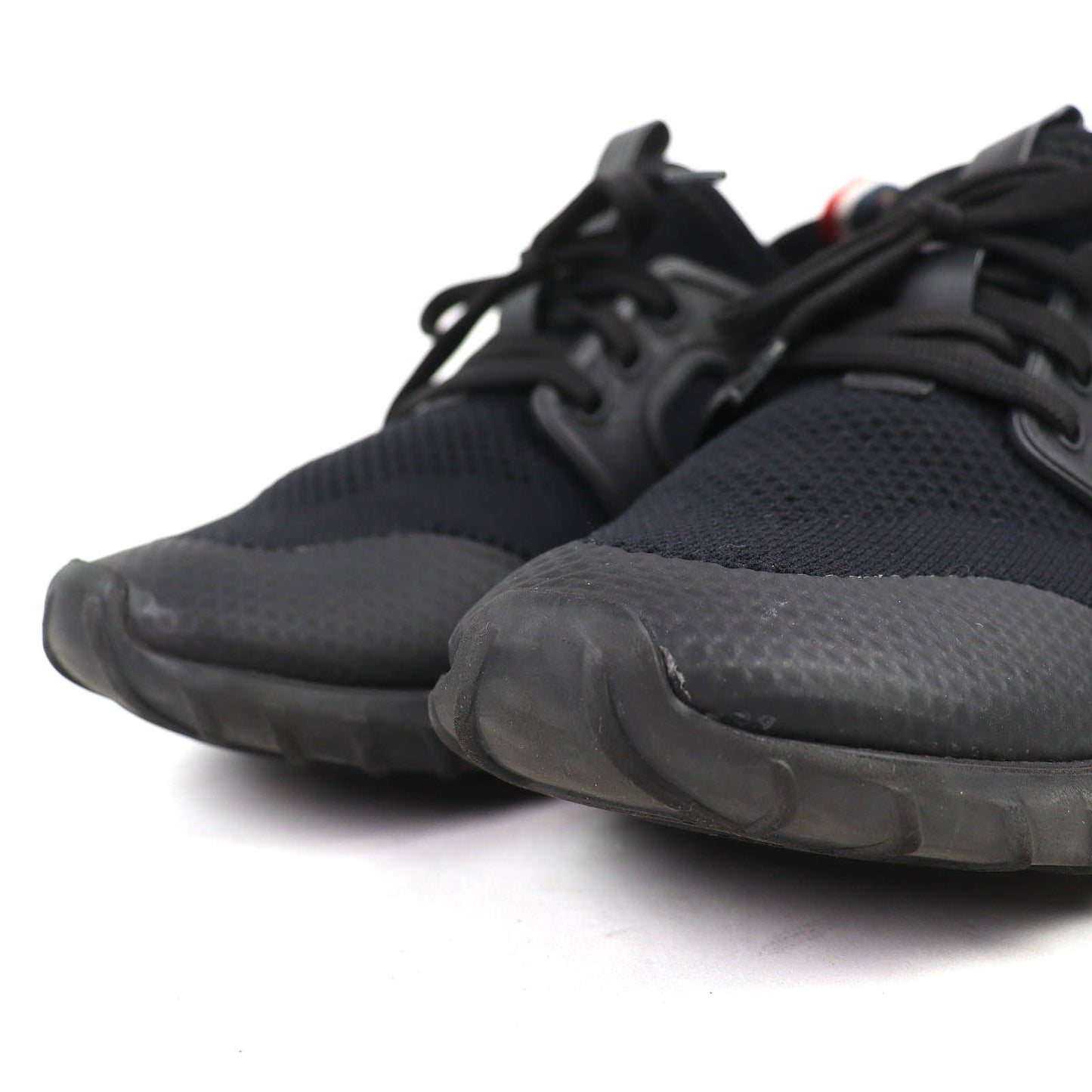 Moncler Emilia Trainers Logo Patch Mesh Sporty Sneakers Lightweight Black — view 4