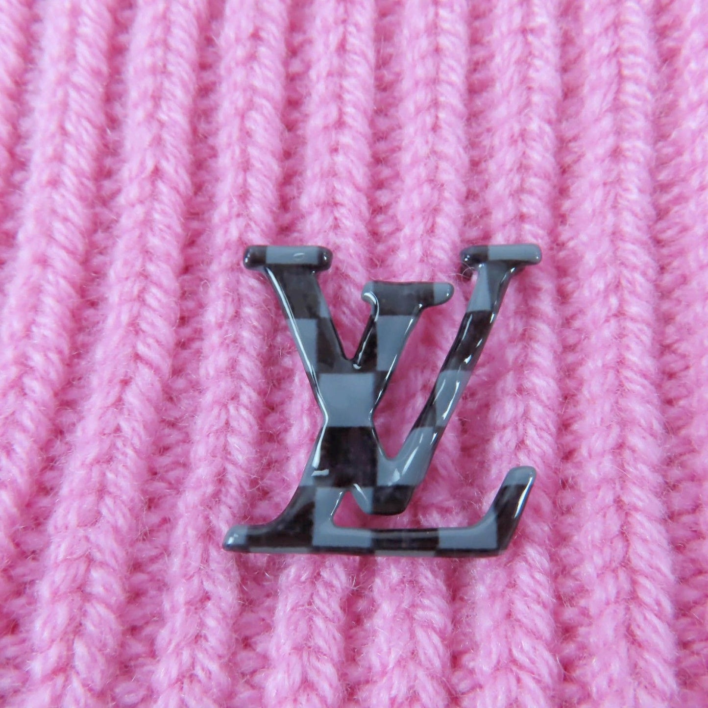 Louis Vuitton Bonnet LV Ahead Cashmere Knit Cap Pink Hat — view 8