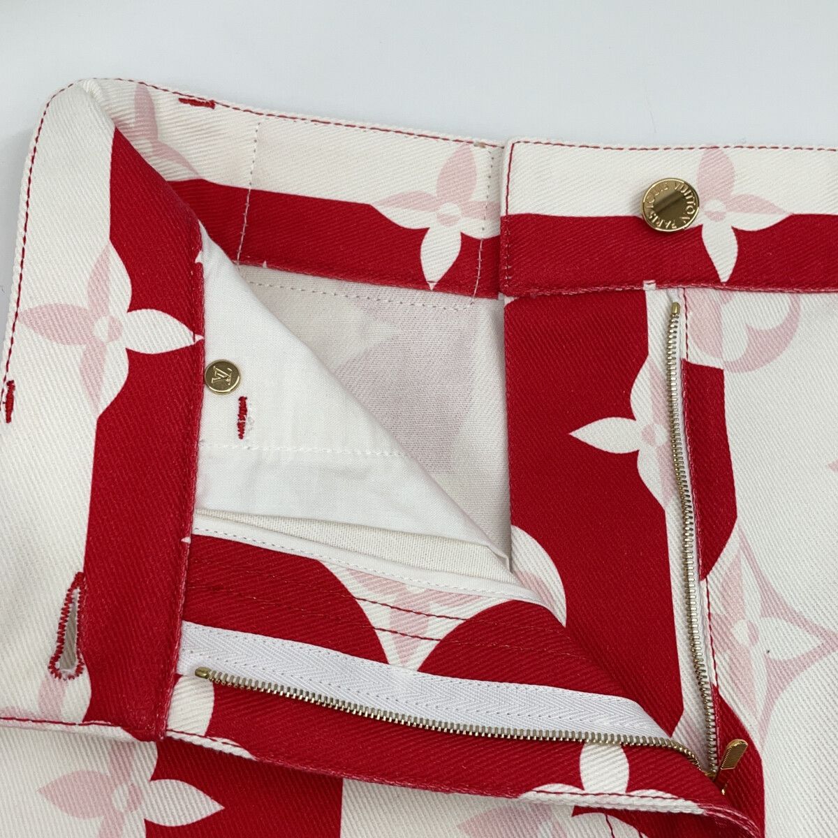 Louis Vuitton Monogram Flower Denim Mini Skirt 34 — view 8