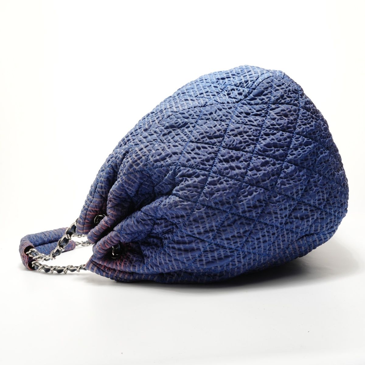 Chanel Shoulder Bag Jumbo CC Logo Quilted Chain — view 3