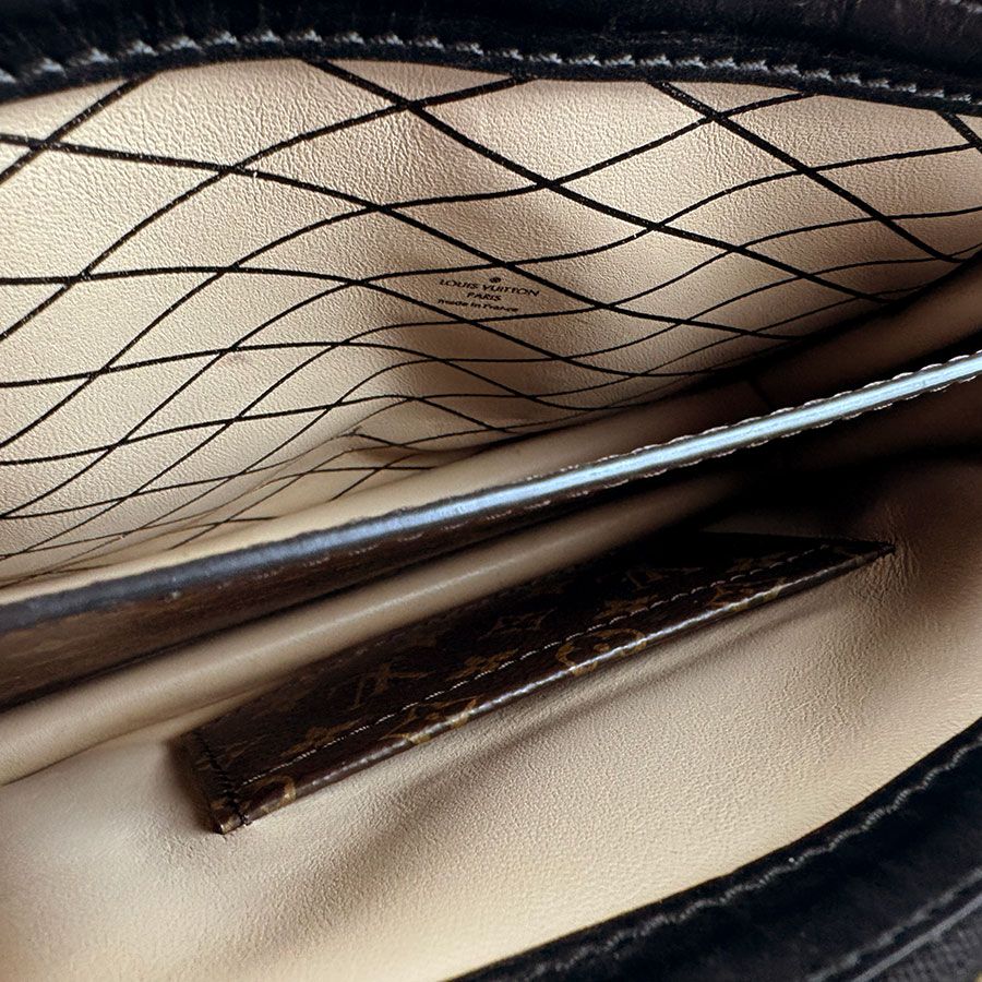 Louis Vuitton Crossbody Shoulder Bag Monogram Reverse Trunk Clutch — view 5