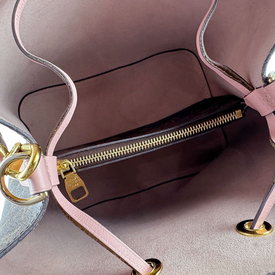 Louis Vuitton Shoulder Bag Monogram Neo Noe MM — view 5