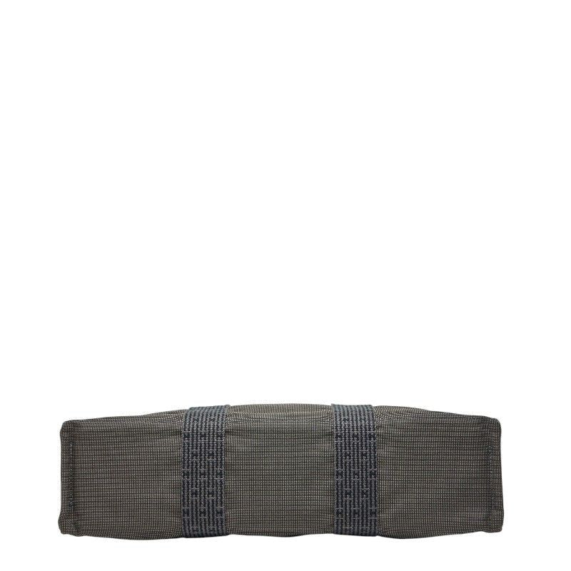 Hermes Her Line GM Tote Gray Canvas — view 3