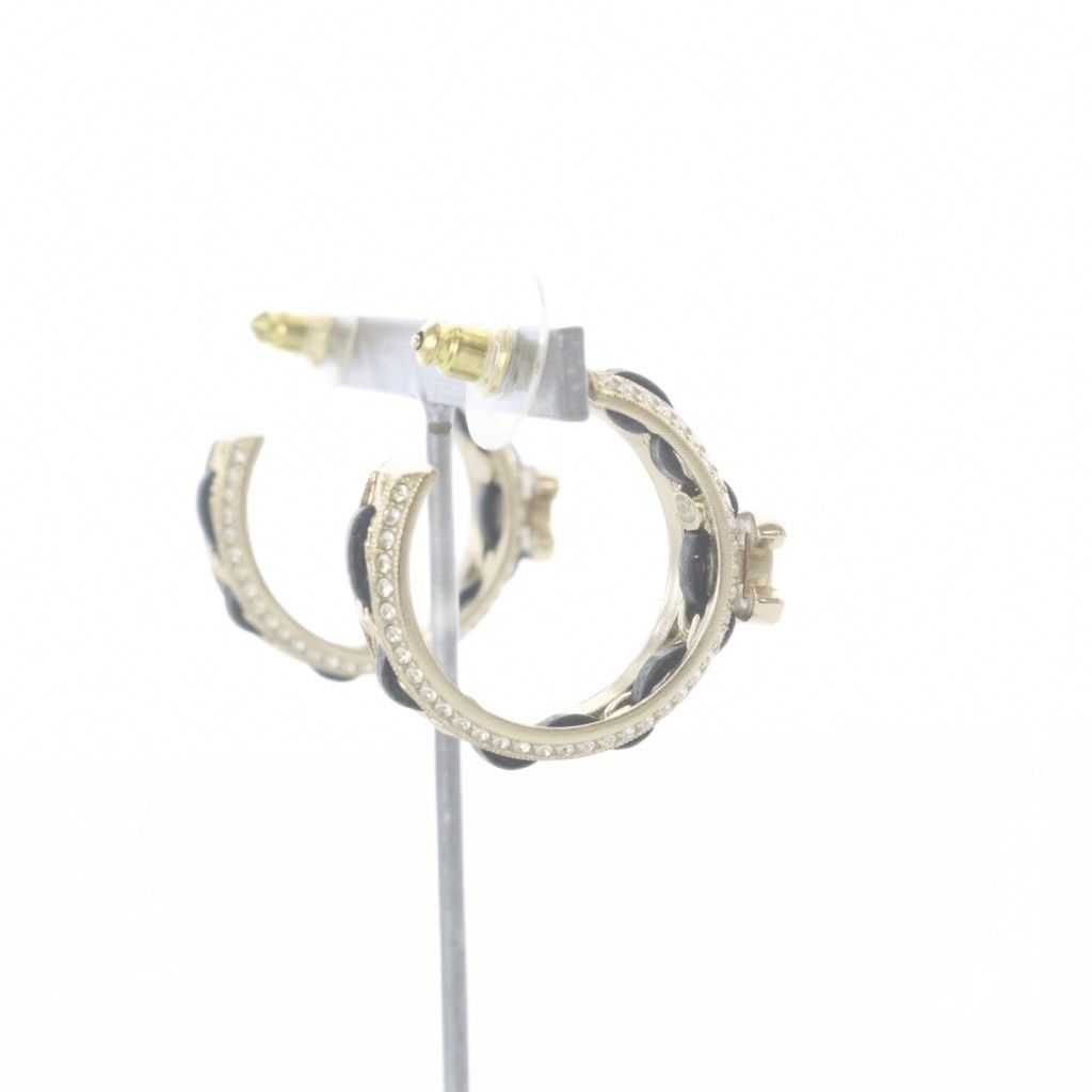Chanel CC Logo Hoop Earrings Gold Color Black — view 7