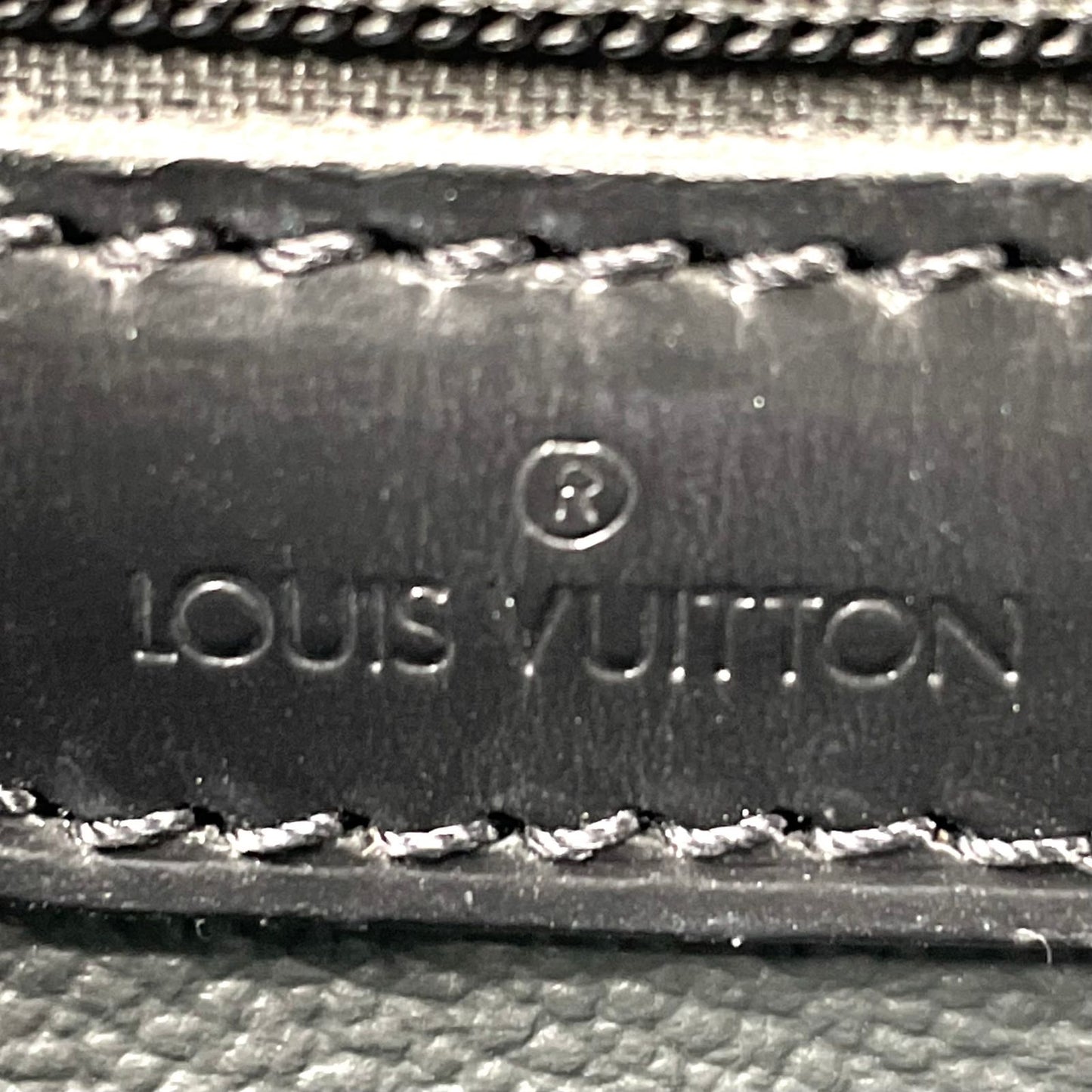 Louis Vuitton Sac Plat Epi Noir Leather Black Tote Gold — view 4