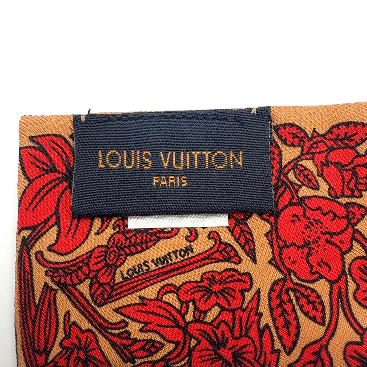 Louis Vuitton Bandeau BB Jeu de Silk Beige Multicolor Red Scarf — view 4