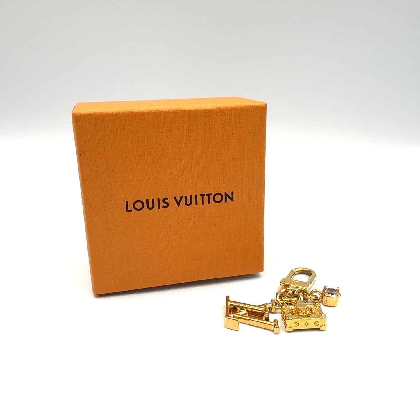 Louis Vuitton Micro Charm Petite Color Stone Gold Light Pink Key Holder — view 9