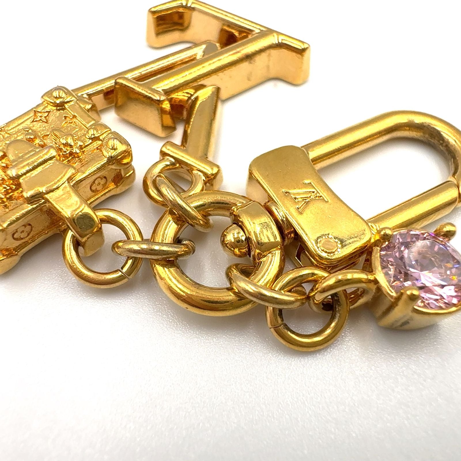 Louis Vuitton Micro Charm Petite Color Stone Gold Light Pink Key Holder — view 8