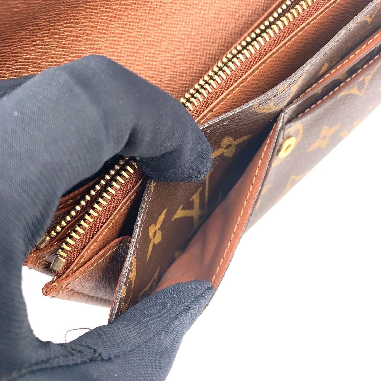 Louis Vuitton Pochette Porte-Monnaie Cles Monogram Brown Bifold Wallet Gold — view 9