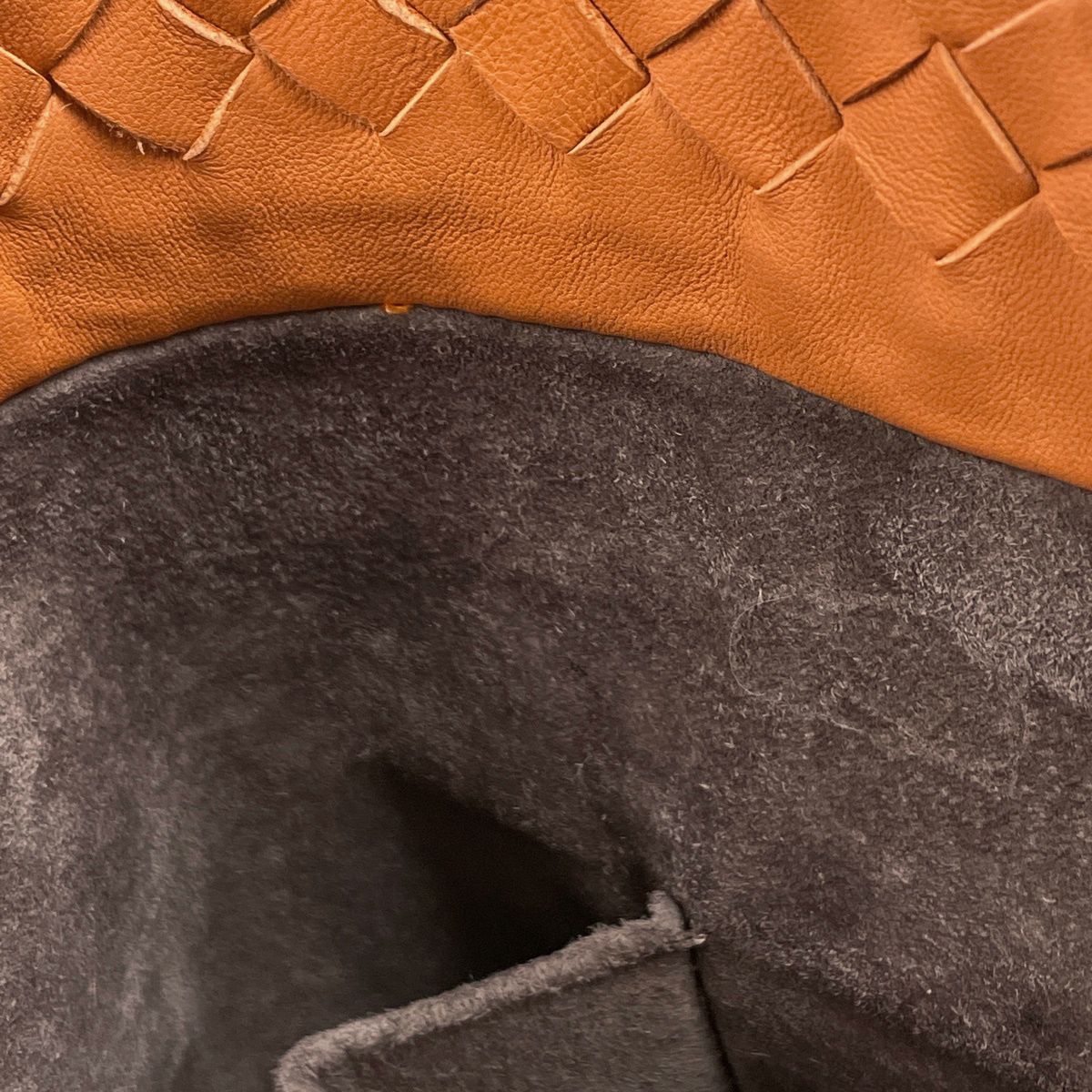 Bottega Veneta Intrecciato Shoulder Bag Leather Orange — view 7