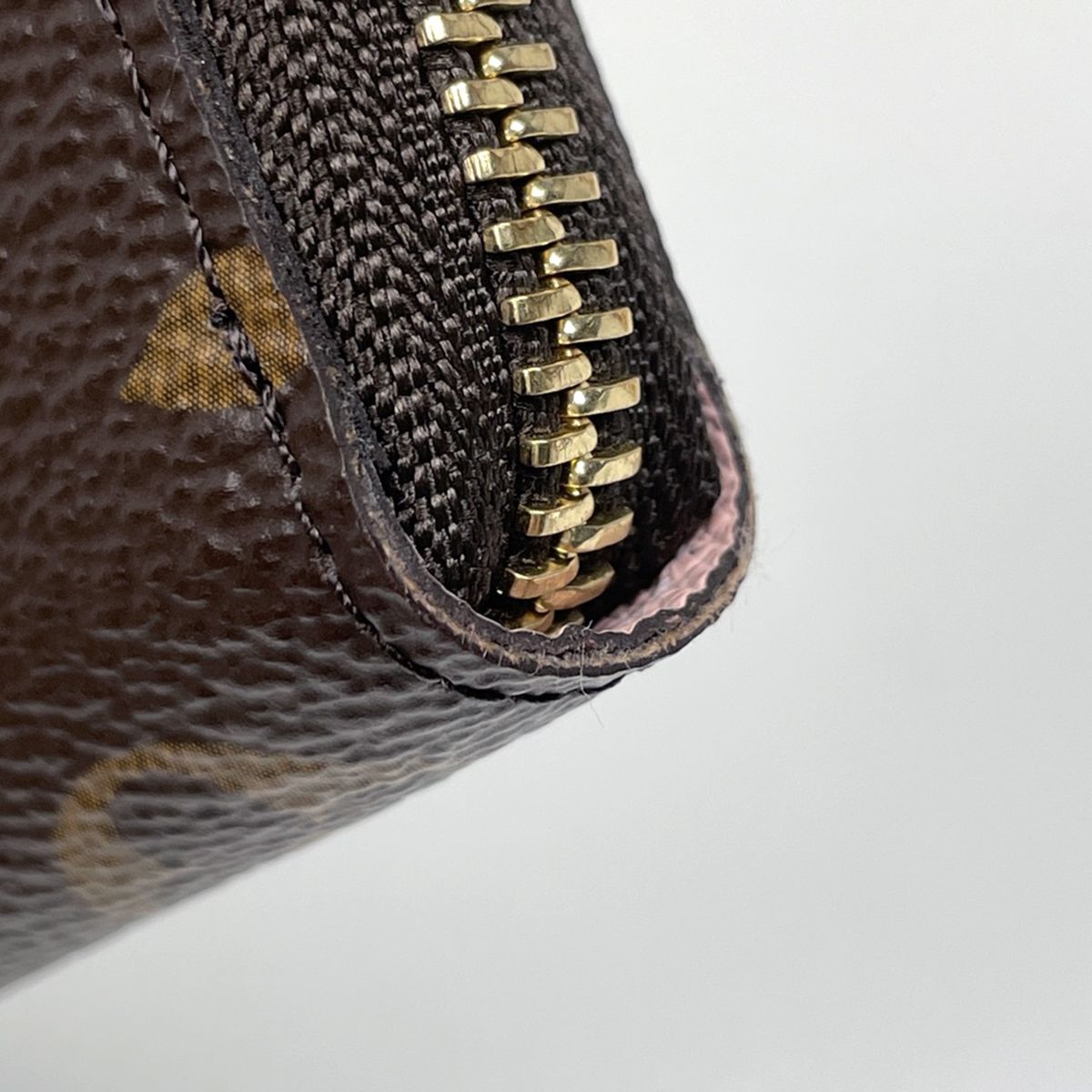 Louis Vuitton Portefeuille Clemence Zip Around Wallet Monogram Brown Rose — view 3