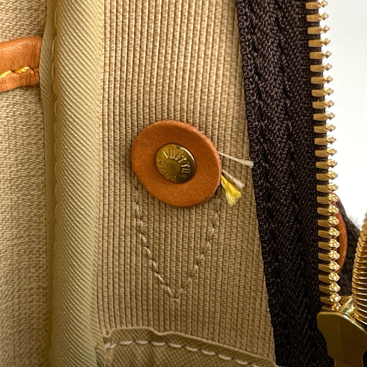Louis Vuitton Reporter GM Crossbody Shoulder Bag Monogram Brown — view 8
