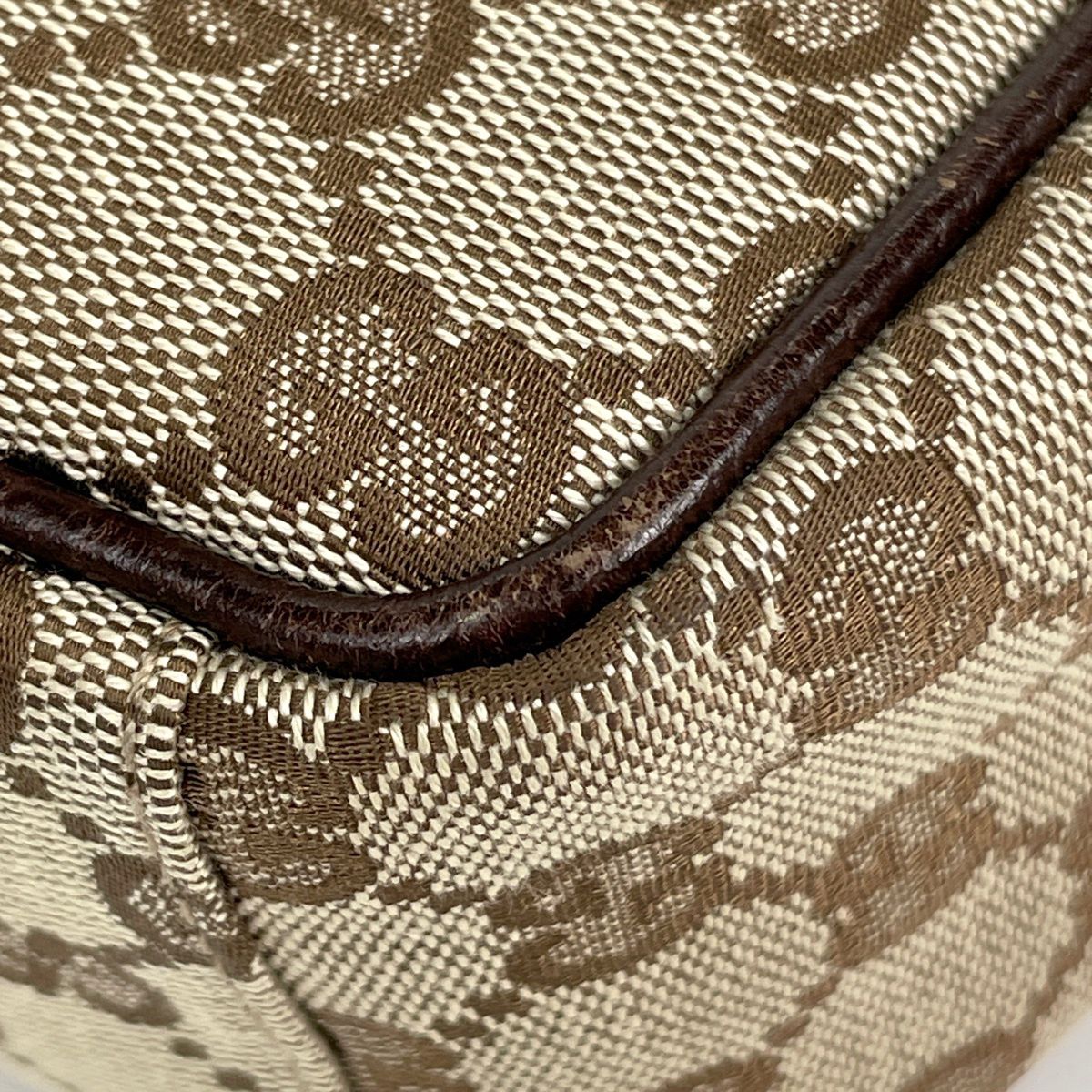 Gucci GG Pattern Shoulder Bag Canvas Brown — view 3