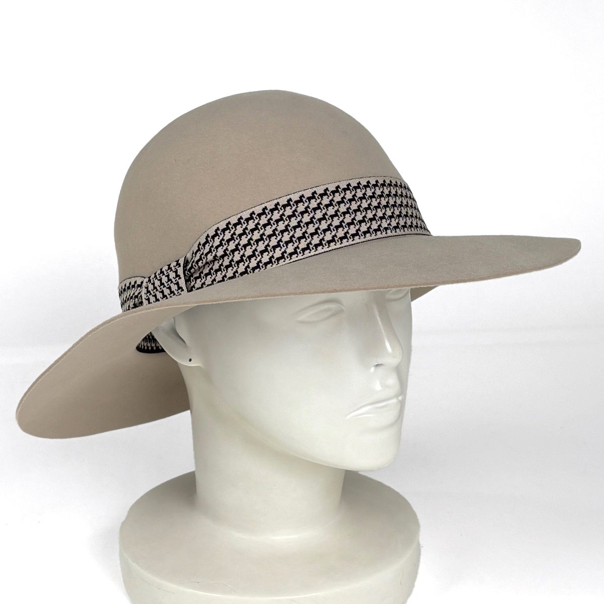 Hermes Felt Hat Rabbit Hat Hair Beige — view 4