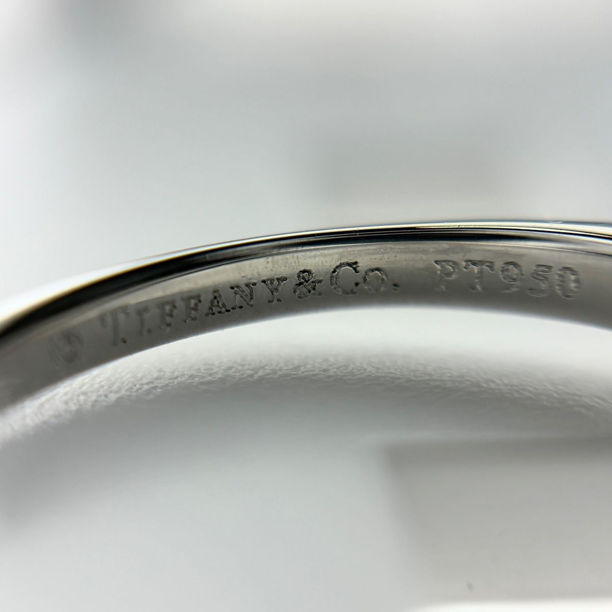 Tiffany & Co Solitaire Ring Platinum Diamond — view 8