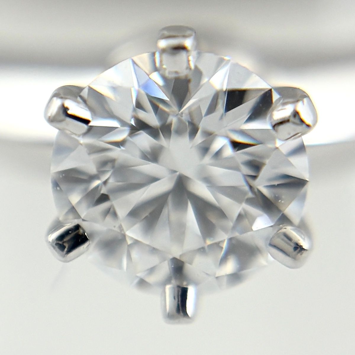 Tiffany & Co Diamond Ring Platinum Solitaire — view 2