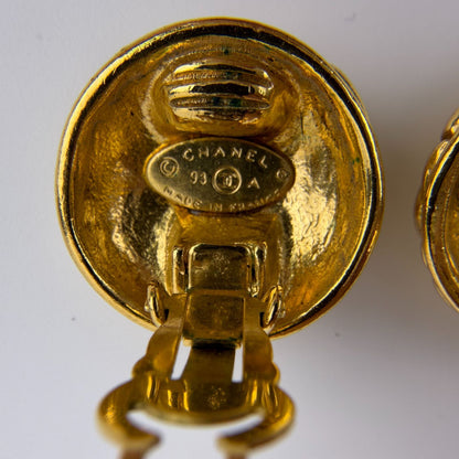 Chanel CC Logo Quilted Earrings Gold Vintage — view 7