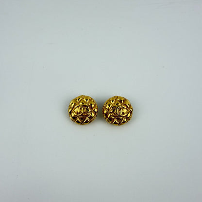 Chanel CC Logo Quilted Earrings Gold Vintage
