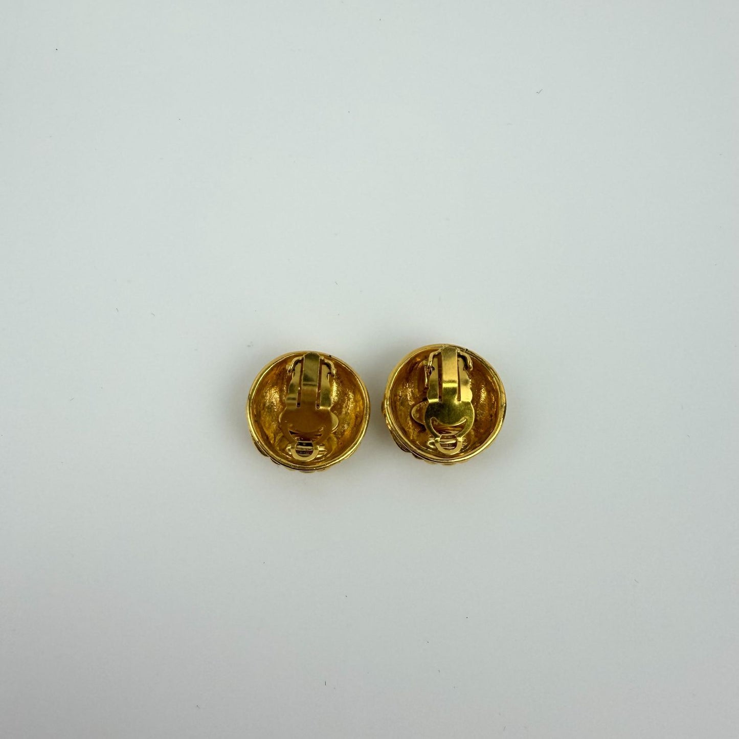 Chanel CC Logo Quilted Earrings Gold Vintage — view 2