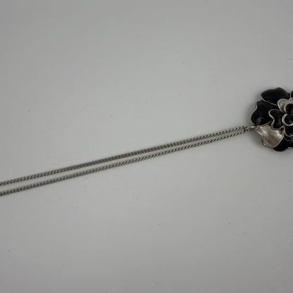 Chanel CC Logo Necklace Camellia Silver Black Vintage — view 7