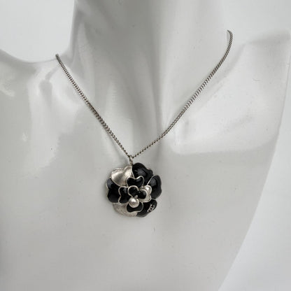 Chanel CC Logo Necklace Camellia Silver Black Vintage