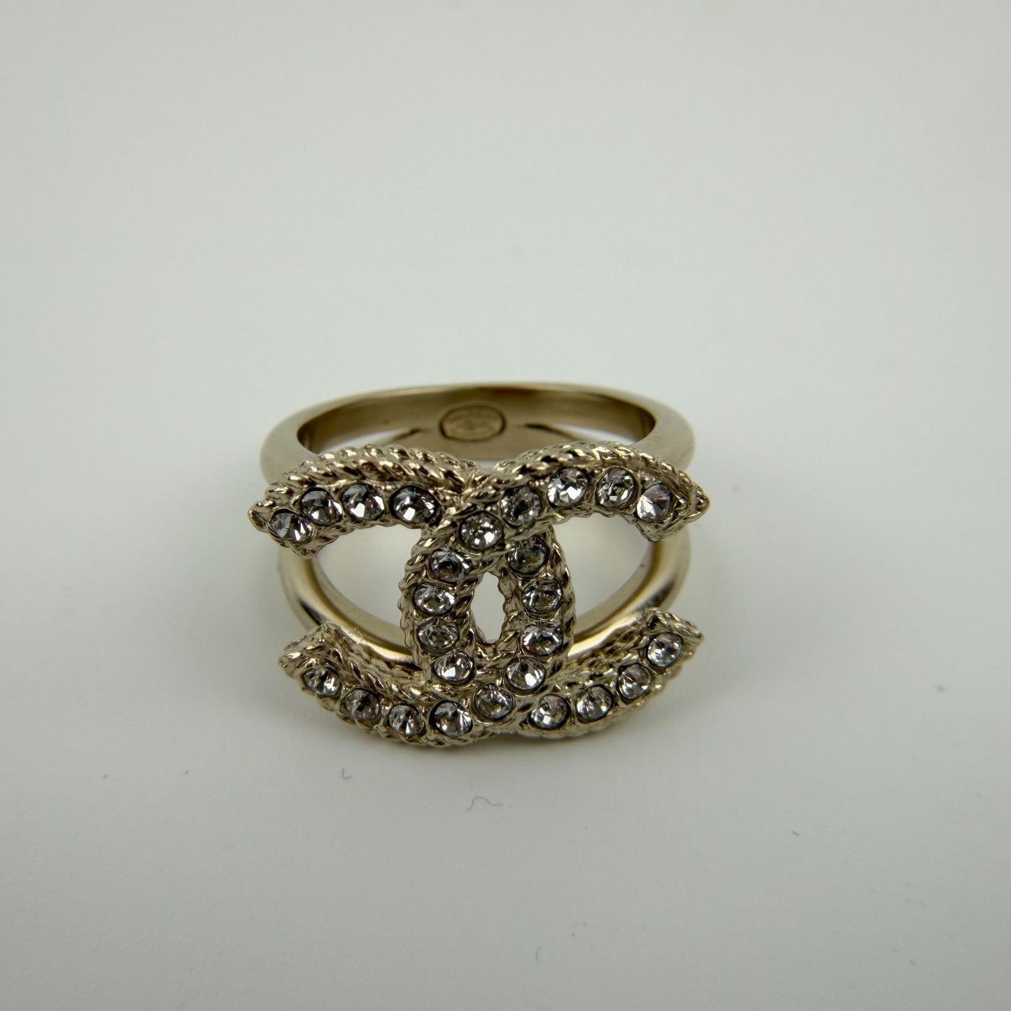 Chanel CC Logo Ring Gold Vintage — view 3