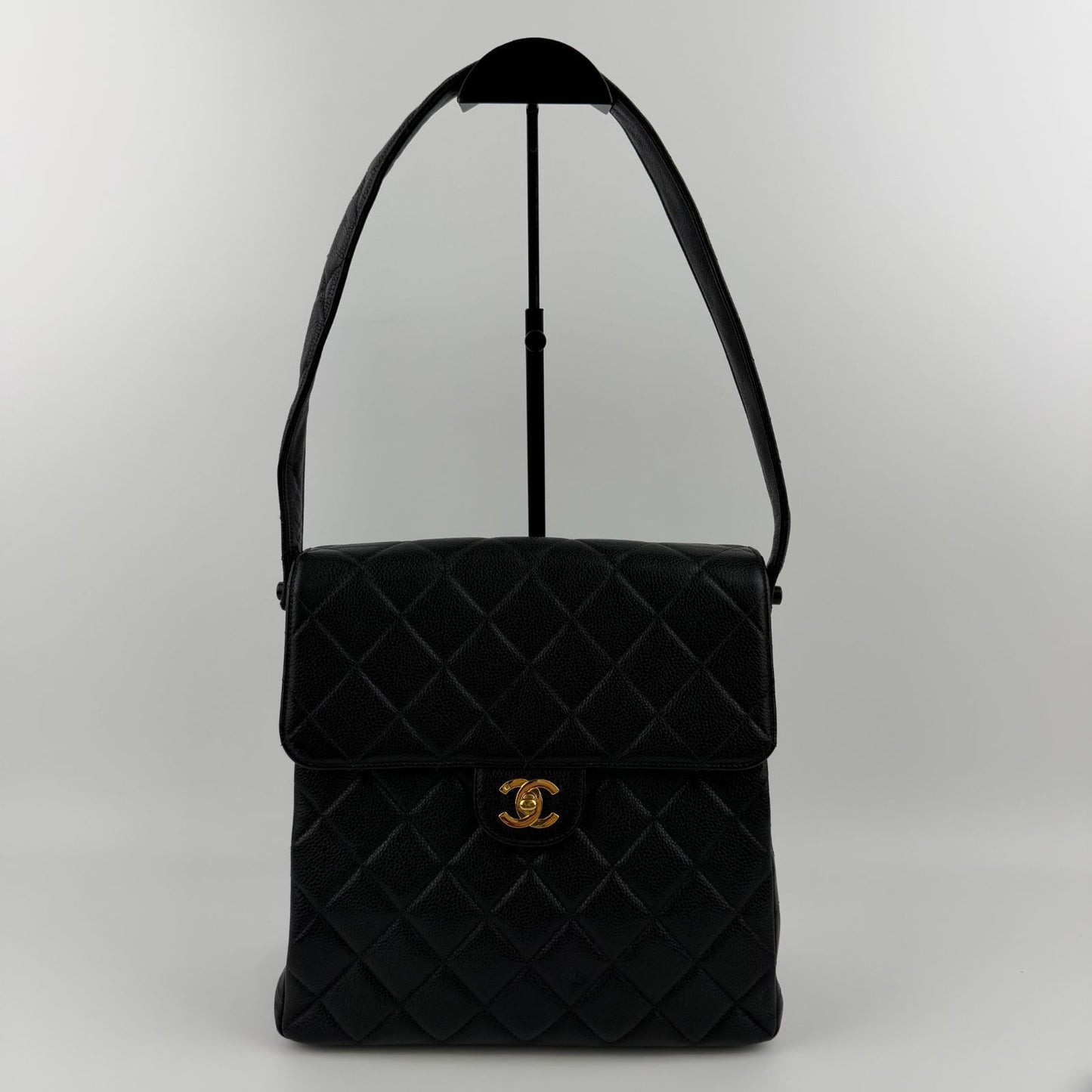 Chanel CC Logo Quilted Double Face Shoulder Bag Black Caviar Leather Vintage — view 2