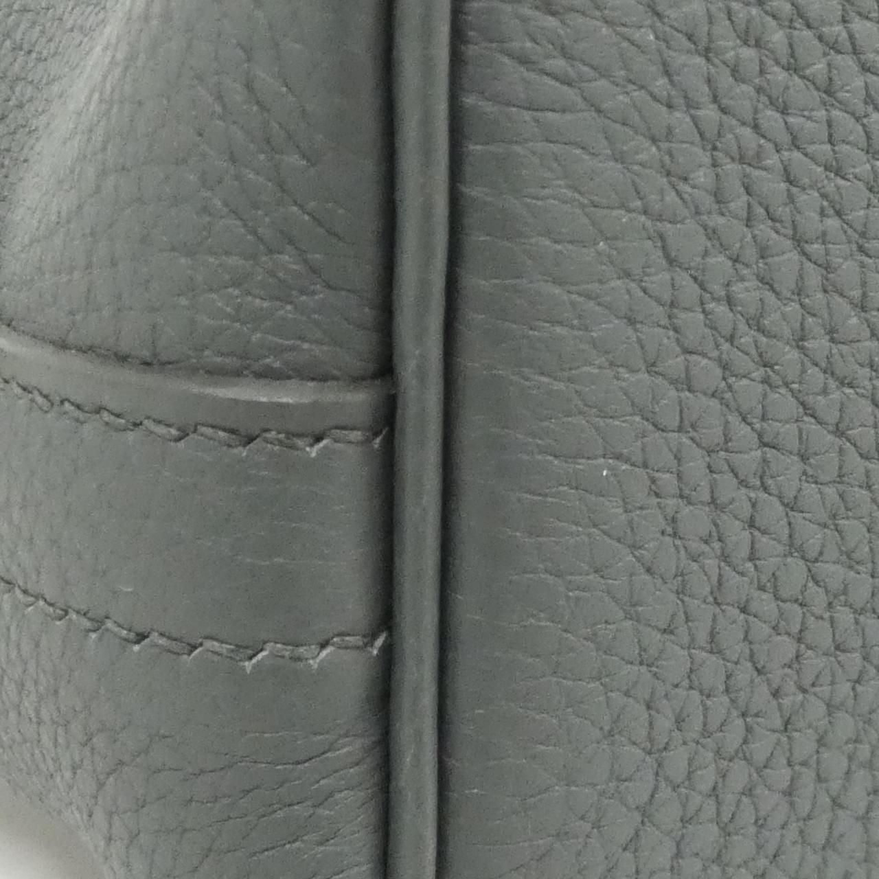 Hermes Bolide Messenger Shoulder Bag — view 4