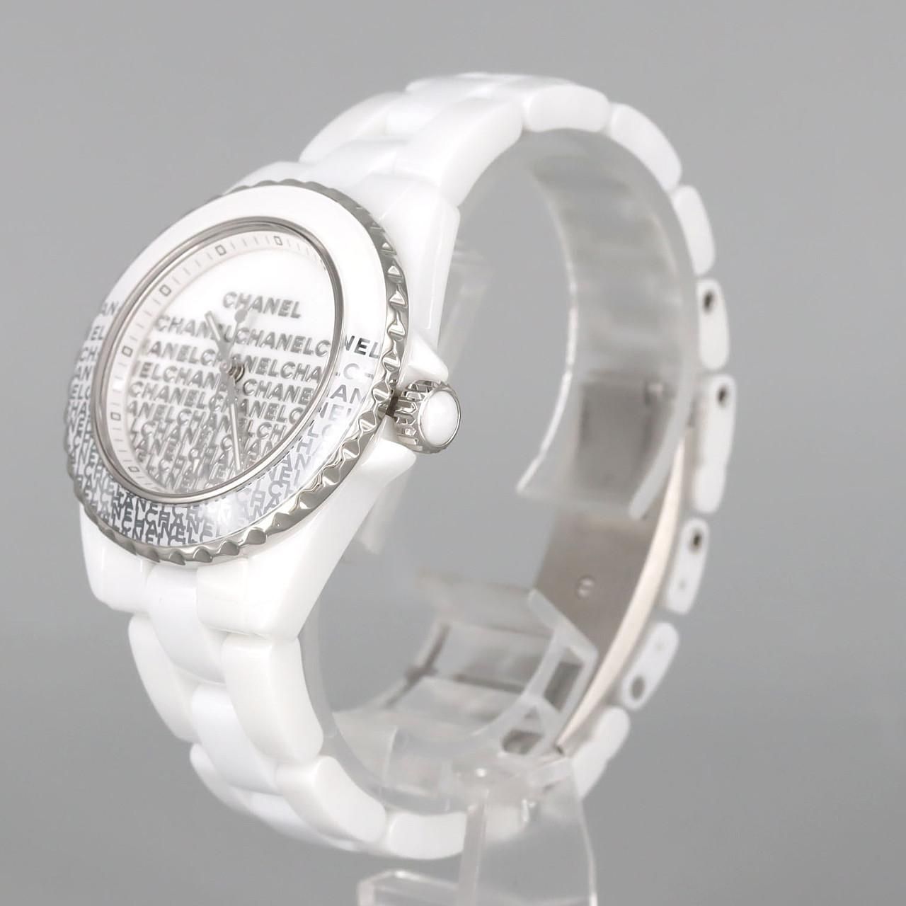 Chanel Wanted de 33 mm Ceramic Quartz Watch — view 2