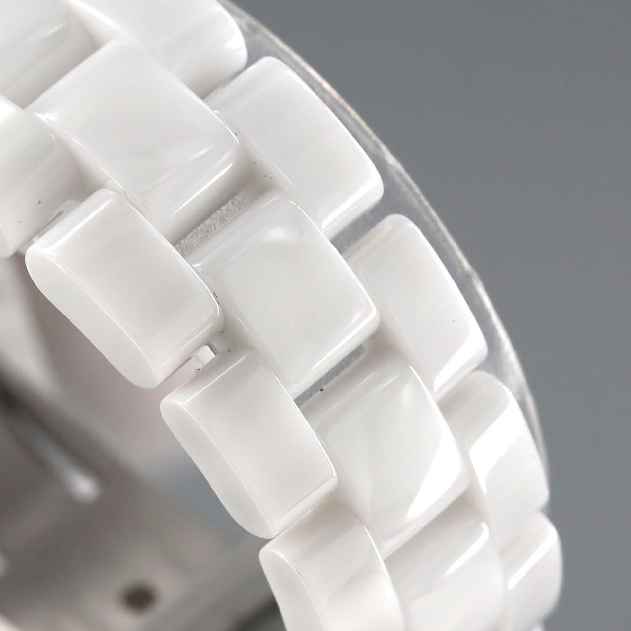 Chanel 33 mm Ceramic Quartz Watch — view 4