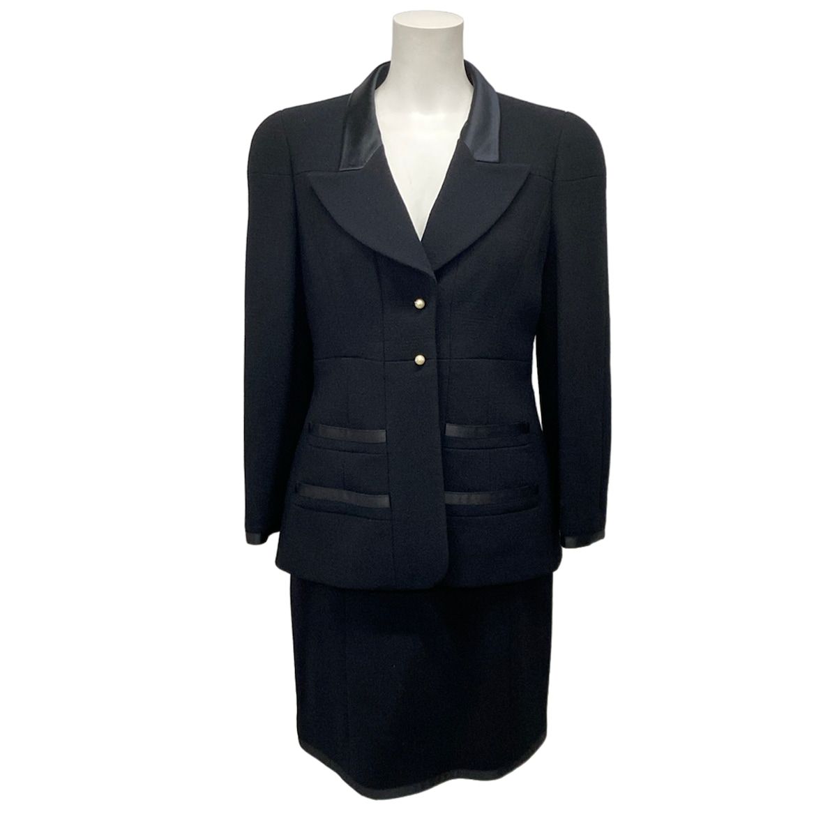 Chanel Skirt Black Pearl Button Wool