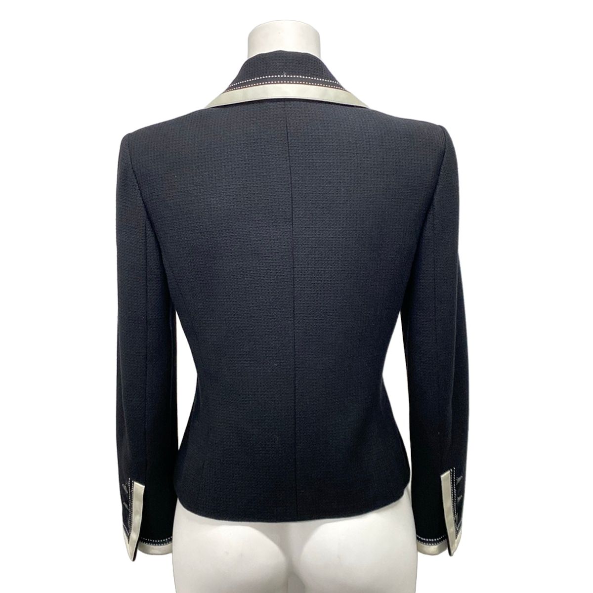 Chanel Jacket 38 M Black White Long Sleeve Shoulder Pad Spring Autumn Wool Silk — view 2