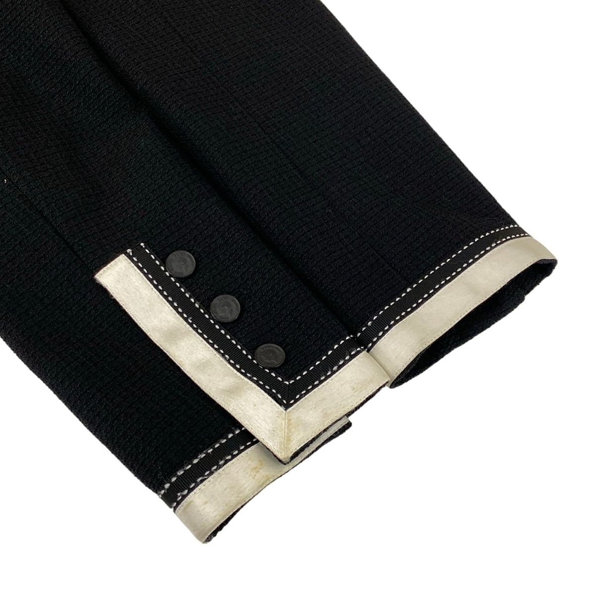 Chanel Jacket 38 M Black White Long Sleeve Shoulder Pad Spring Autumn Wool Silk — view 5