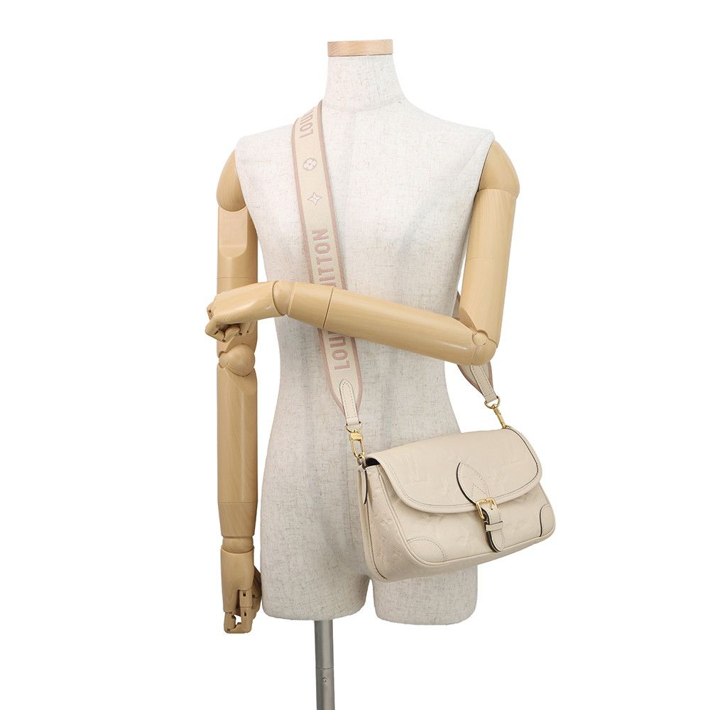 Louis Vuitton Shoulder Bag Monogram Empreinte Diane 2-Way — view 5