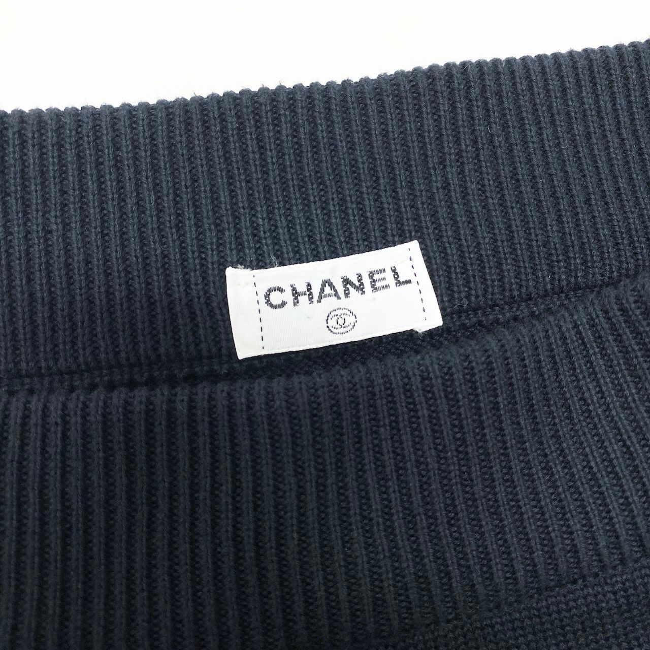 Chanel Vintage Knit Skirt Tight Knee Length Navy Cotton — view 8